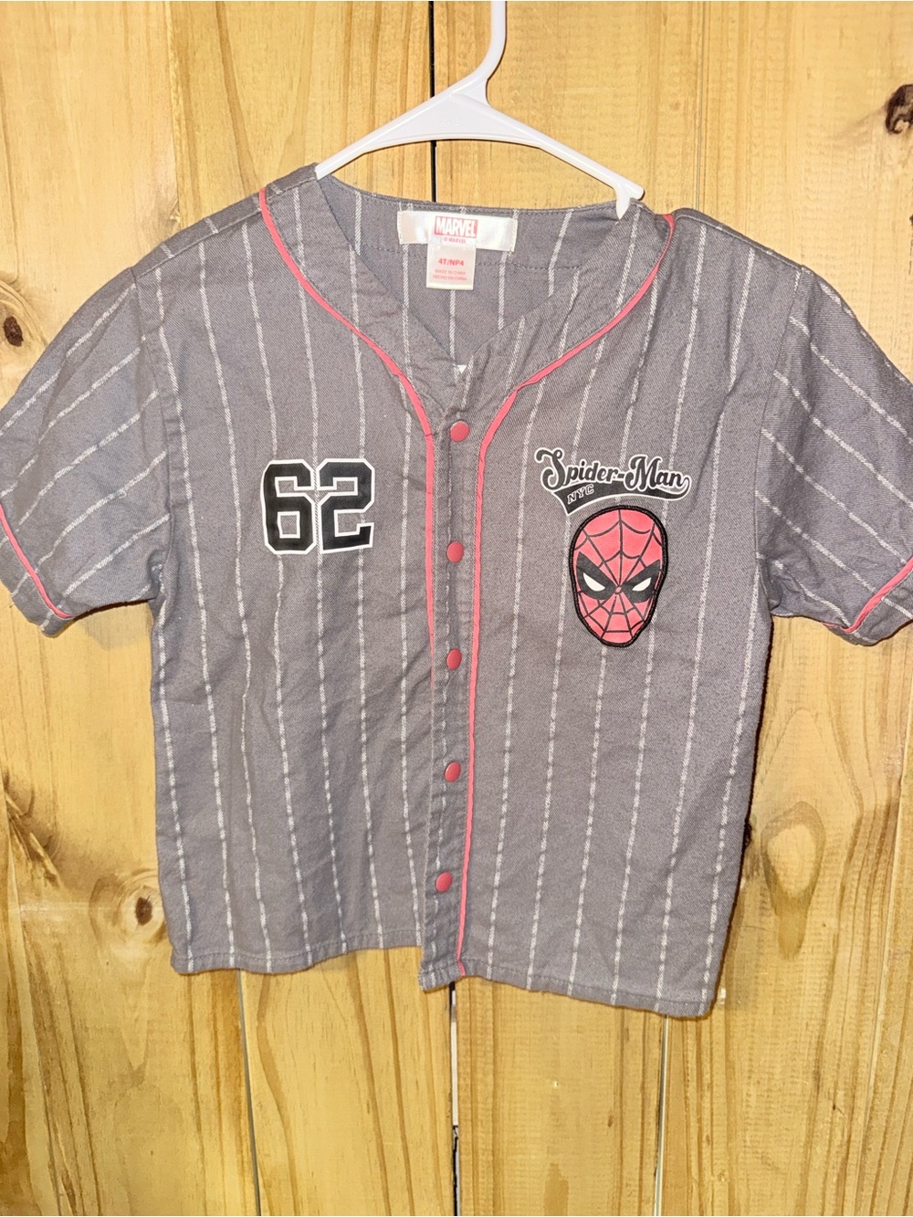 Marvel Grey & Pink Spider-Man Button-Front Kids Shirt